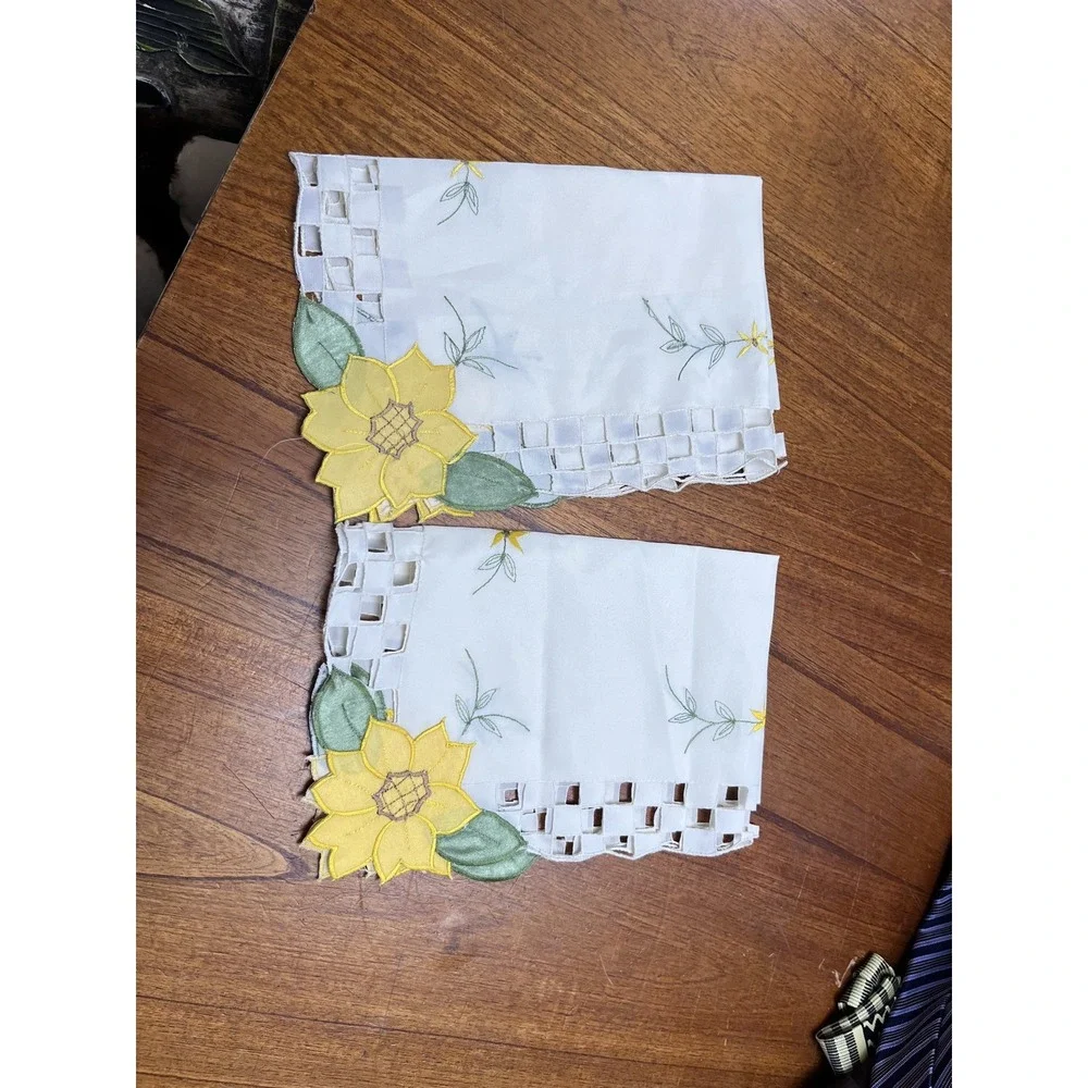 Set of 2 Vtg Sunflower 14